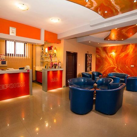 B&B Vila Tamaris ซาเยชาร์ ภายนอก รูปภาพ