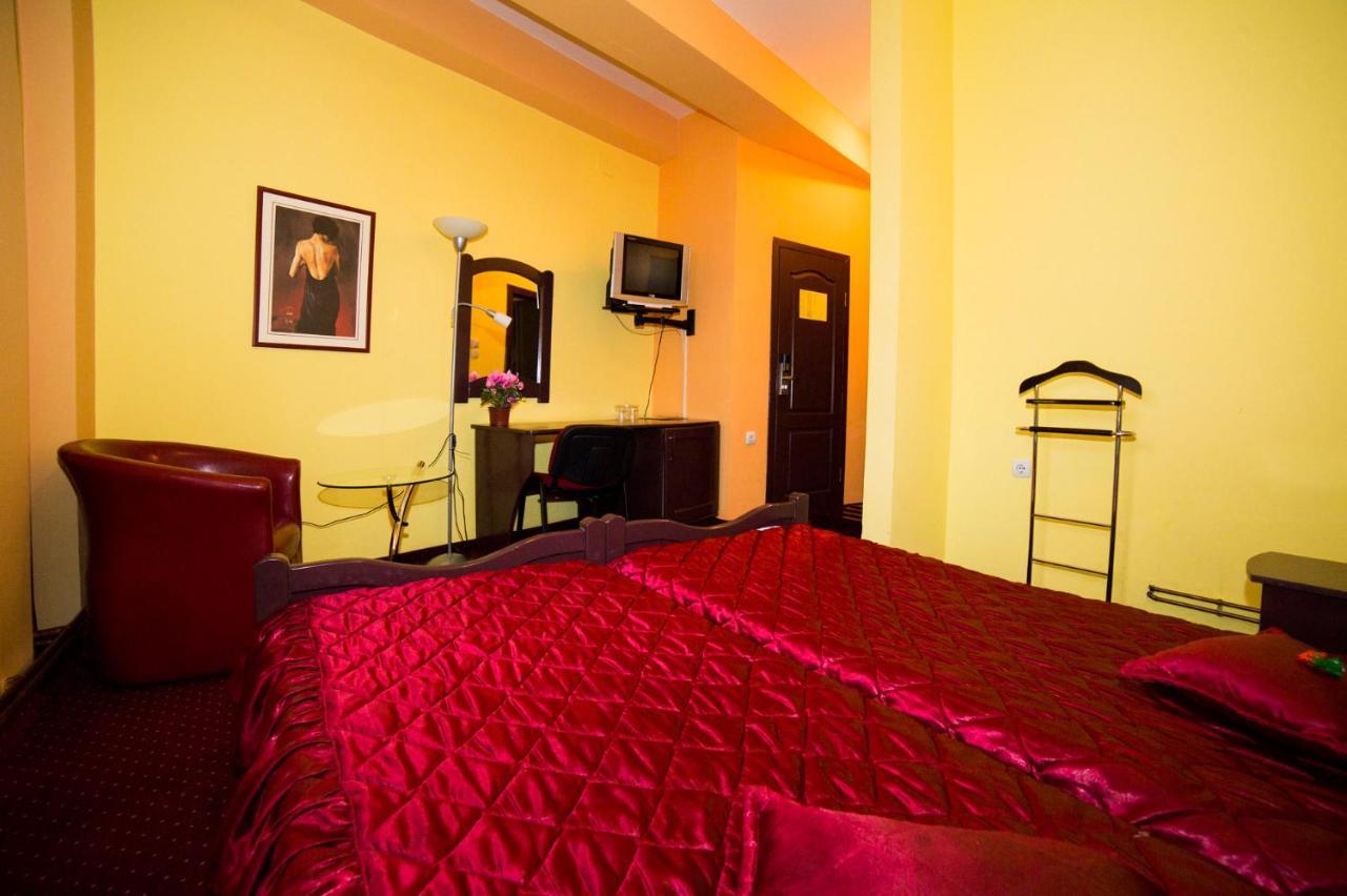 B&B Vila Tamaris ซาเยชาร์ ภายนอก รูปภาพ