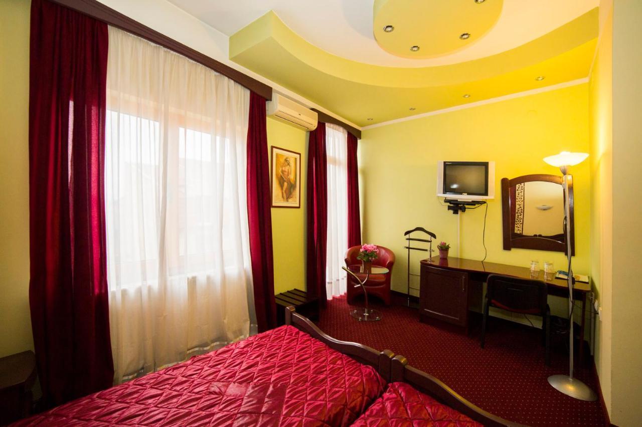 B&B Vila Tamaris ซาเยชาร์ ภายนอก รูปภาพ