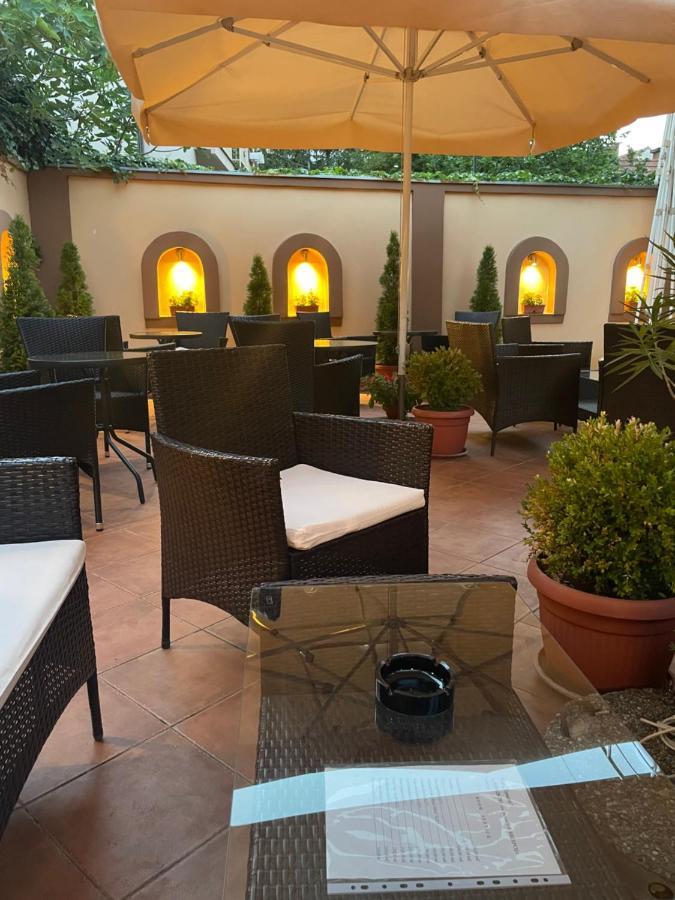 B&B Vila Tamaris ซาเยชาร์ ภายนอก รูปภาพ